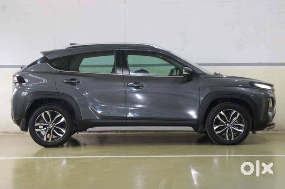 Toyota Urban Cruiser Taisor V 1.0 Petrol Mt, 2025, Petrol