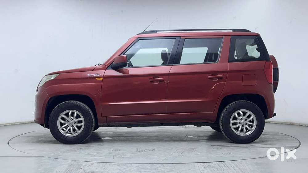 Mahindra Tuv 300 Mhawk100 T8 Dual Tone, 2016, Diesel