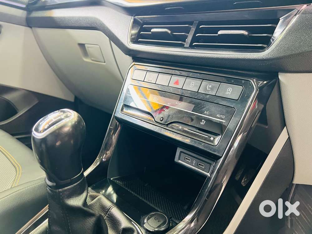 Skoda Kushaq 1.5 Tsi Style, 2022, Petrol