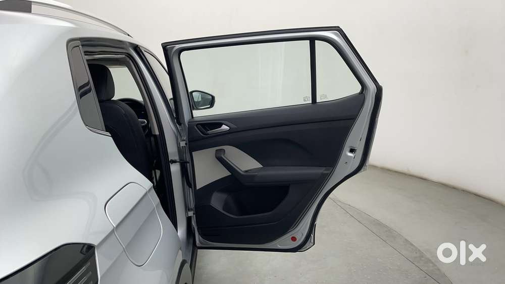 Volkswagen Taigun Topline 1.0 Tsi At (electric Seats), 2023, Petrol