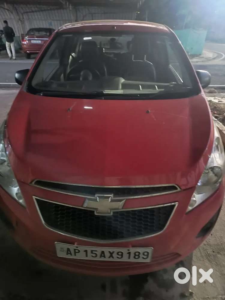 Red Chevrolet Beat Diesel 2011