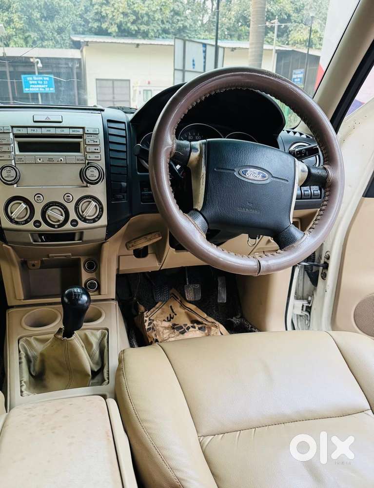 Ford Endeavour 2.5 4x2 Mt, 2012, Diesel