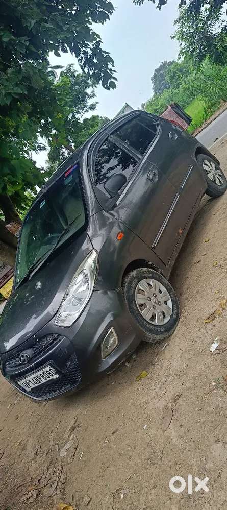 Hyundai I10 Sportz 2012 Petrol