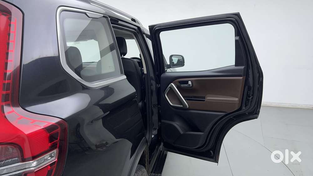 Mahindra Scorpio N Z8 Petrol At 7 Str, 2024, Petrol
