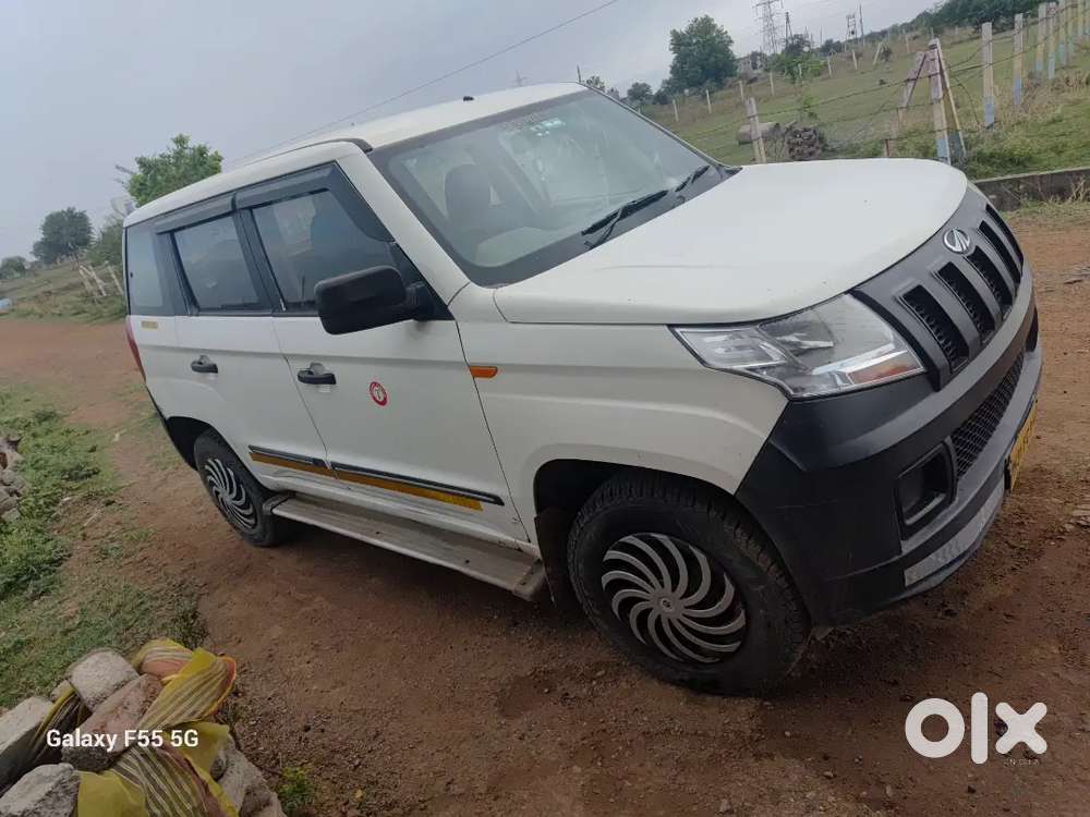 Mahindra Tuv 300 2018