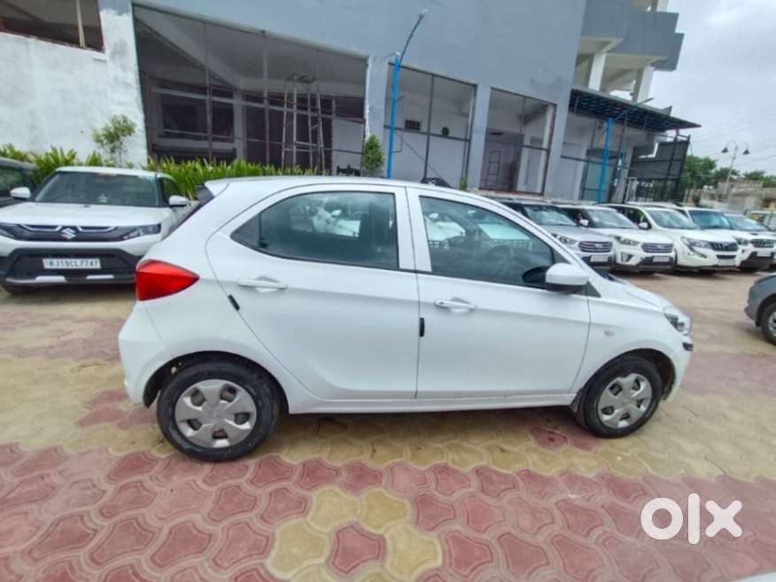 Tata Tiago 1.2 Revotron Xm, 2019, Petrol