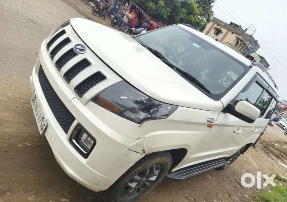 Mahindra Tuv 300 2018