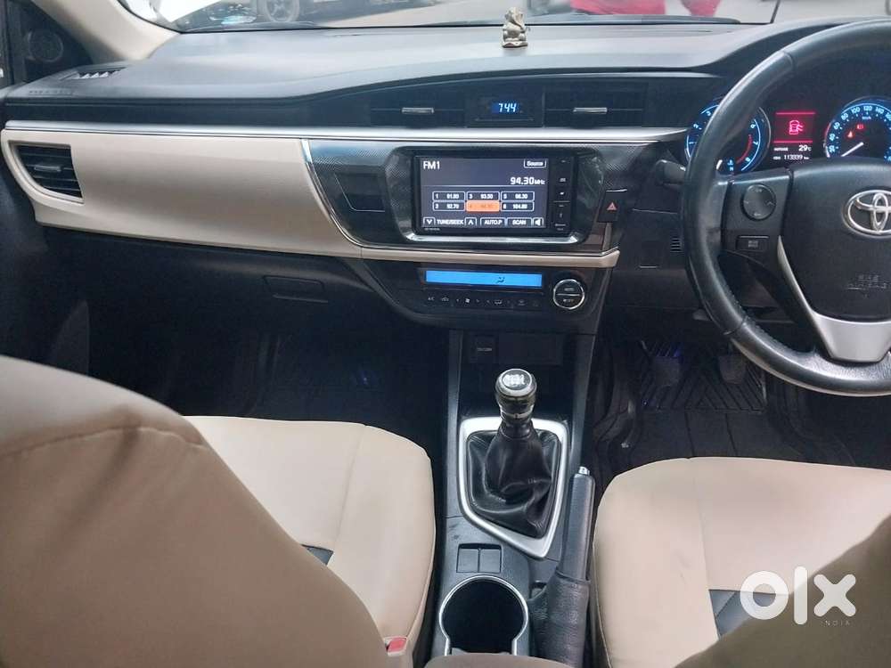 Toyota Corolla Altis 1.8 G, 2015, Petrol