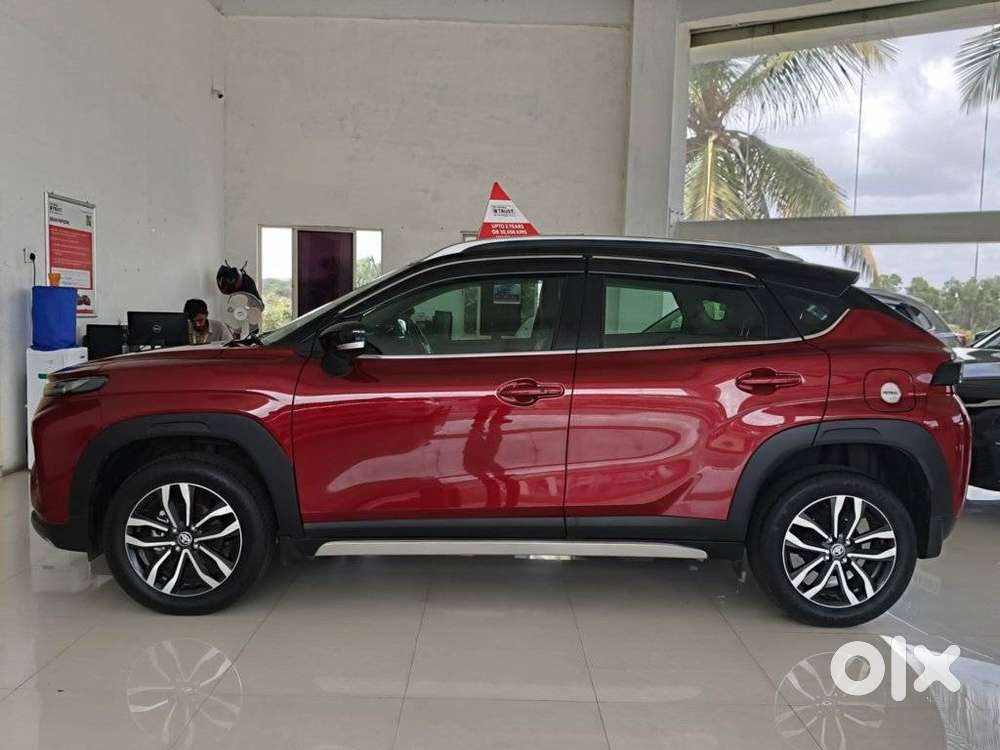 Toyota Urban Cruiser Taisor V 1.0 Petrol Mt Dual Tone, 2025, Petrol