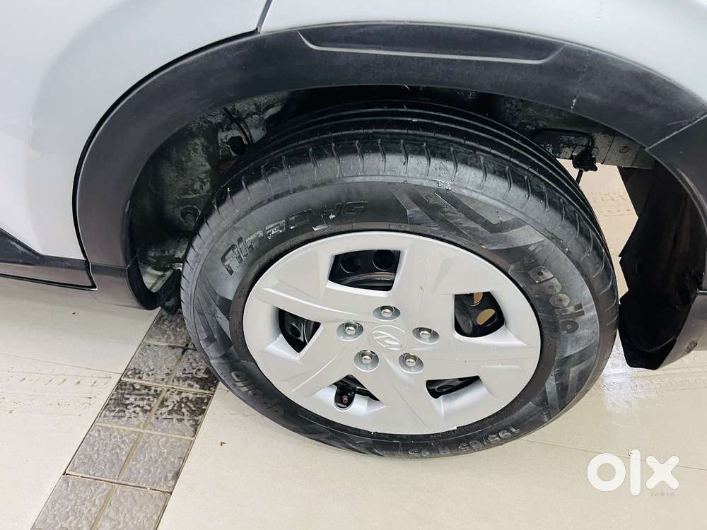 Hyundai Venue 1.2 S Plus, 2022, Petrol