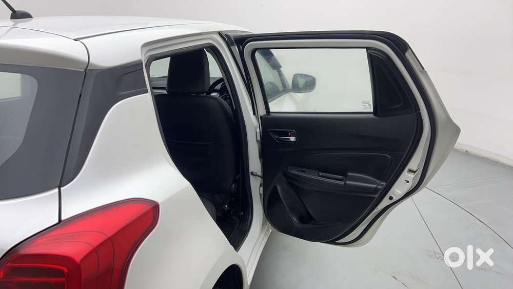 Maruti Suzuki Swift Vvt Vxi, 2021, Petrol