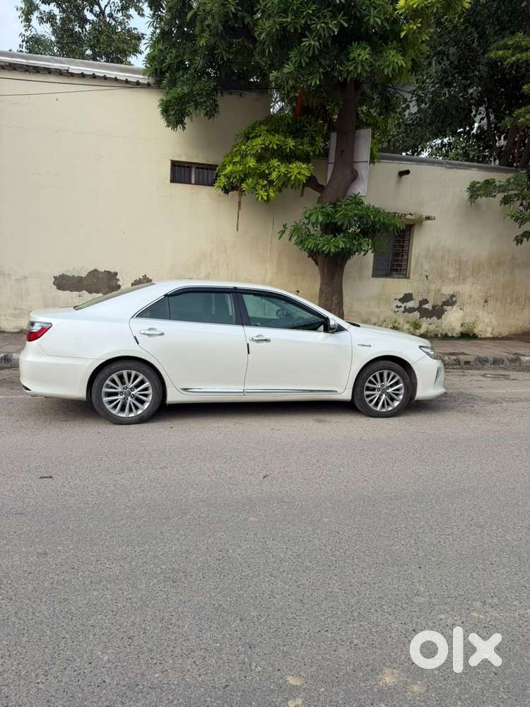 Toyota Camry Hybrid 2.5, 2016, Petrol