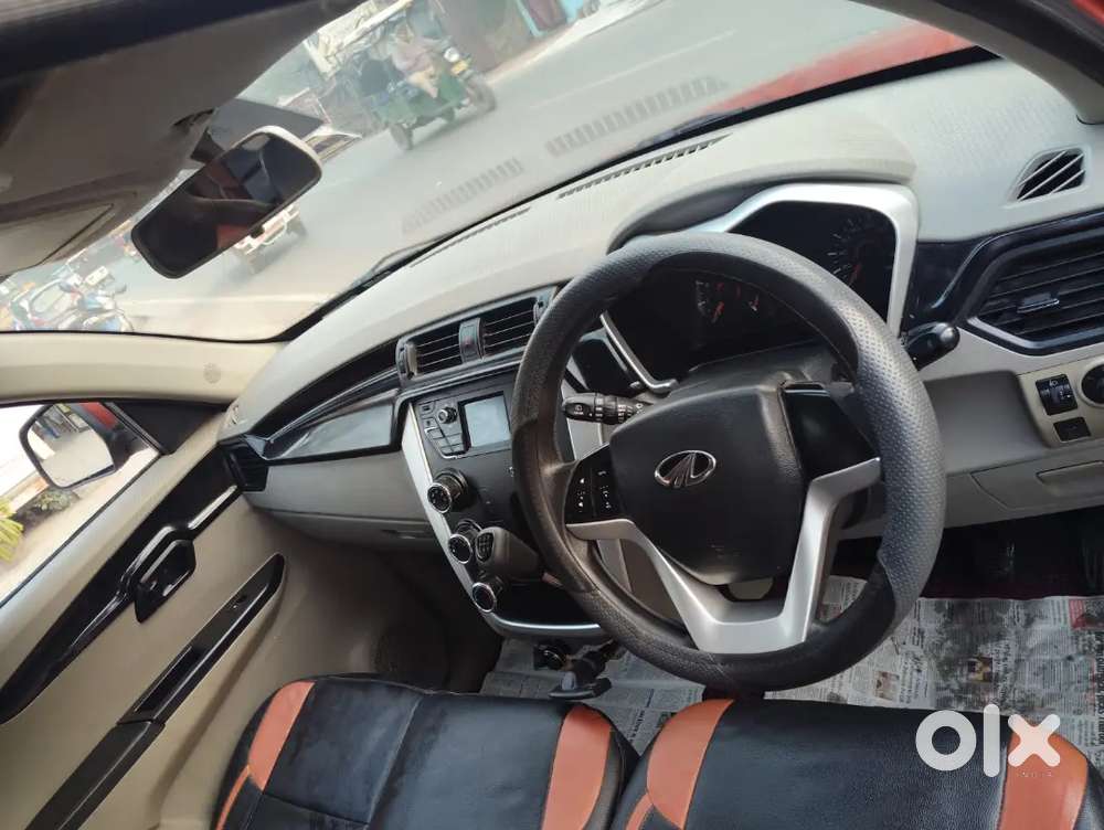 Mahindra Kuv 100 2016