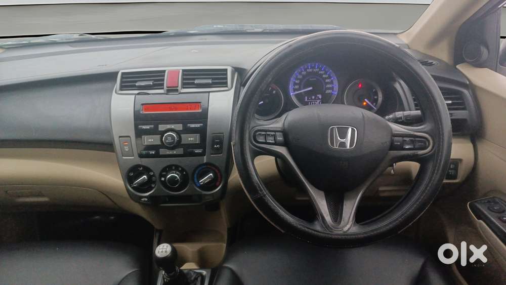 Honda City V Mt, 2013, Petrol