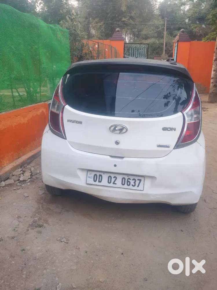 Hyundai Eon 2012 Petrol Well Maintained