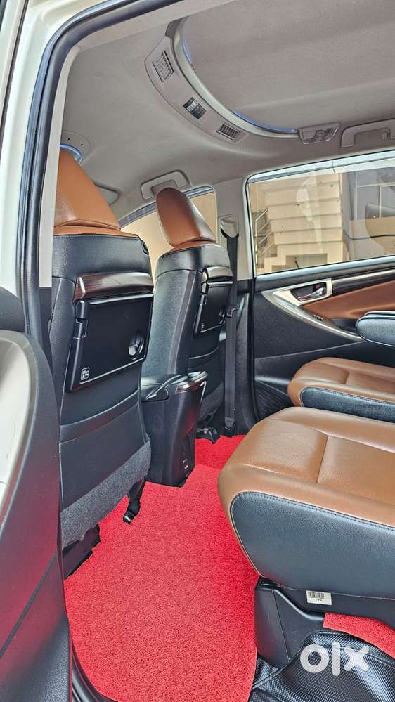 Toyota Innova Crysta 2.8z Automatic, 2021, Diesel