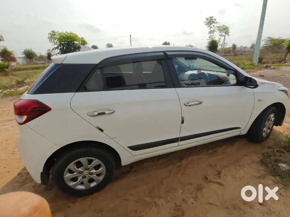 Hyundai I20 2016 Diesel 120000 Km Driven