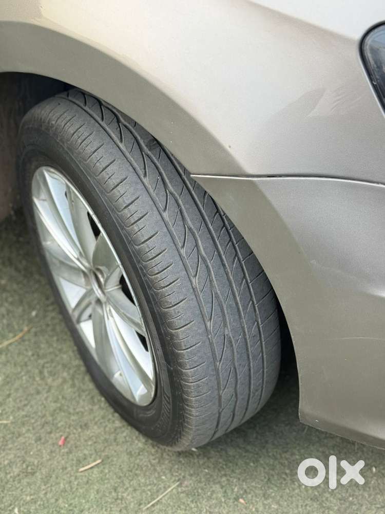 Volkswagen Vento 1.2 Tsi Highline Plus At, 2016, Petrol