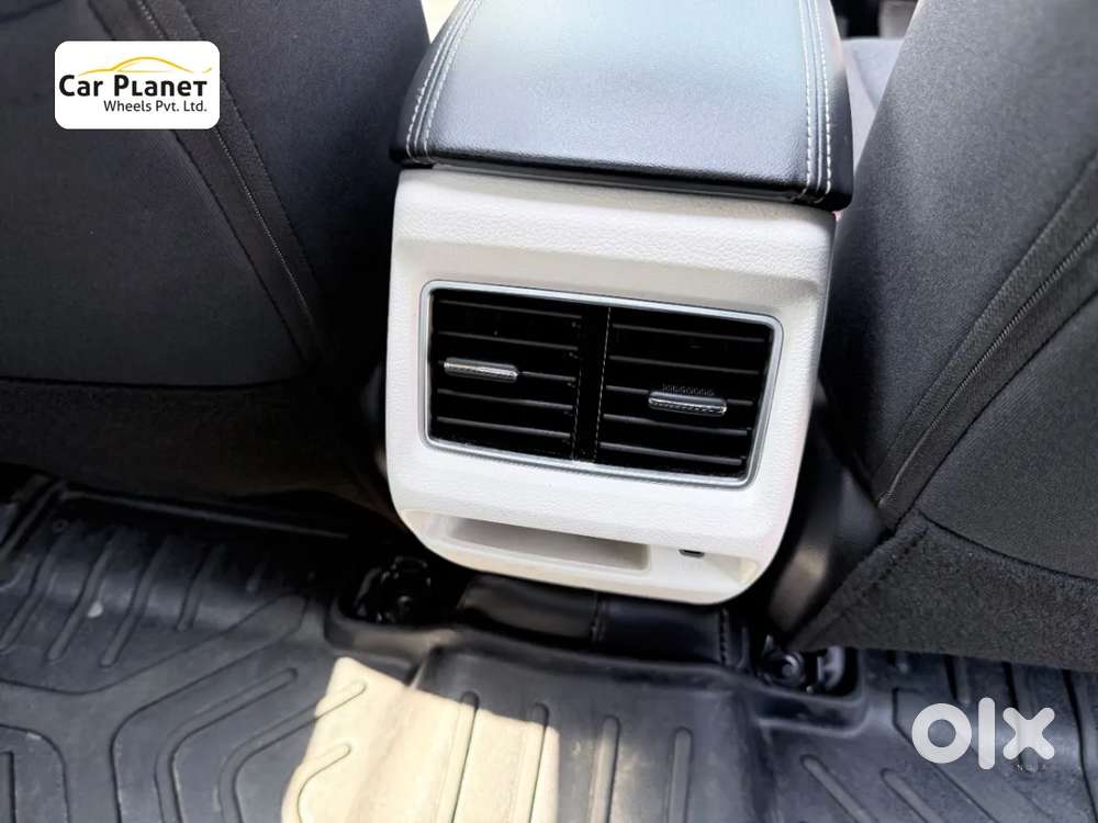 Mahindra Xuv 3xo Ax5 1.5 Diesel Autoshift Plus, 2026, Diesel