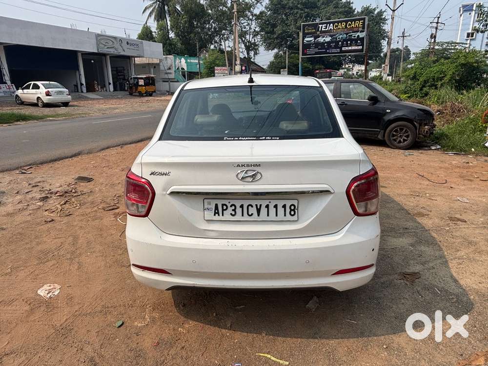 Hyundai Xcent Petrol 2014