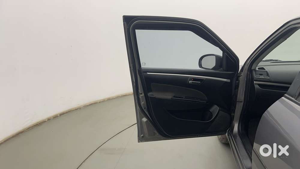 Maruti Suzuki Swift Vvt Vxi, 2016, Petrol
