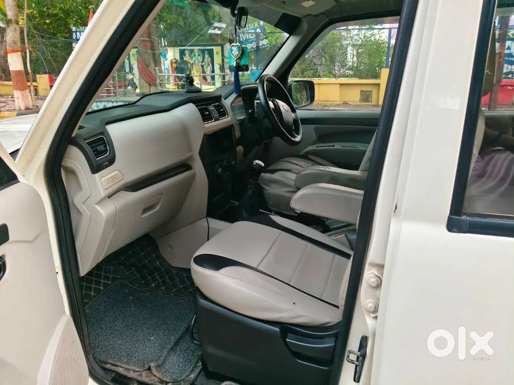 Mahindra Scorpio S8 Intell Hybrid 2017/18