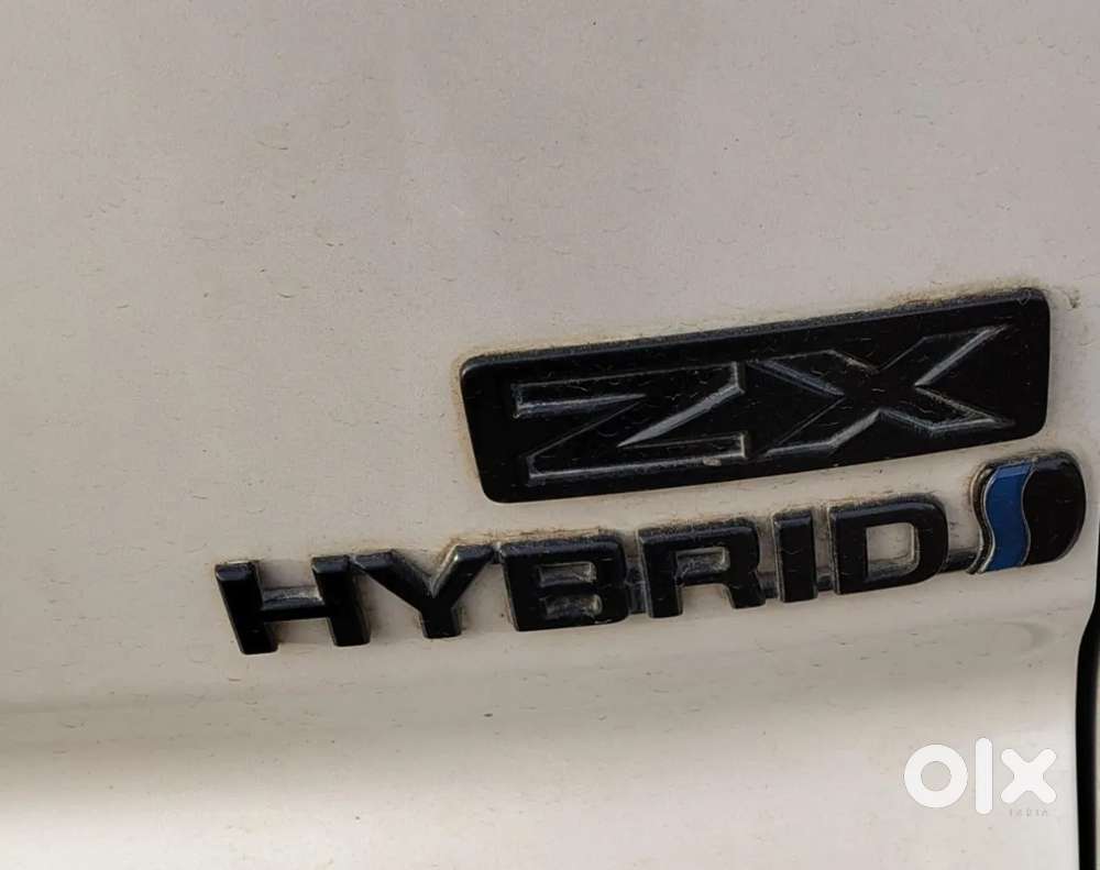 Toyota Innova Hycross 2.0 Zx (o) Hybrid 7 Str, 2024, Petrol