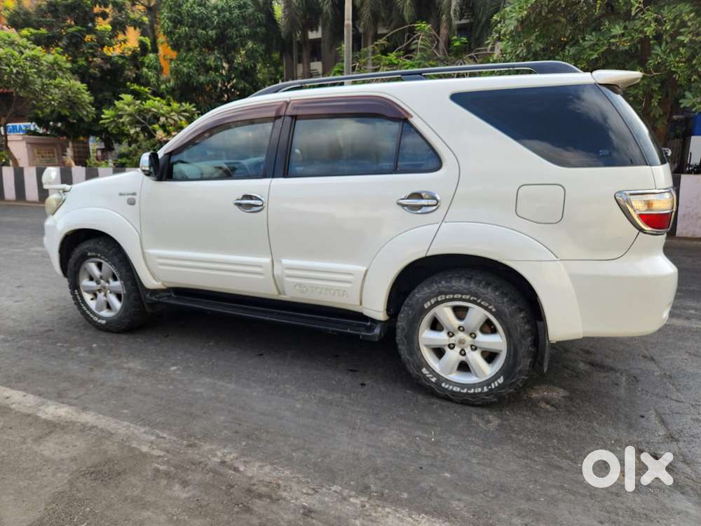 Toyota Fortuner 3.0 4x4 Anniversary Edition Mt, 2011, Diesel