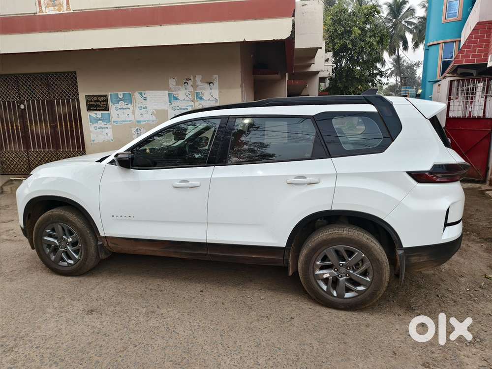 Newly Tata Safari Diesel Manual 2025