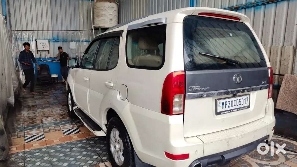 Tata Safari Storme 4x2 Vx Top Model
