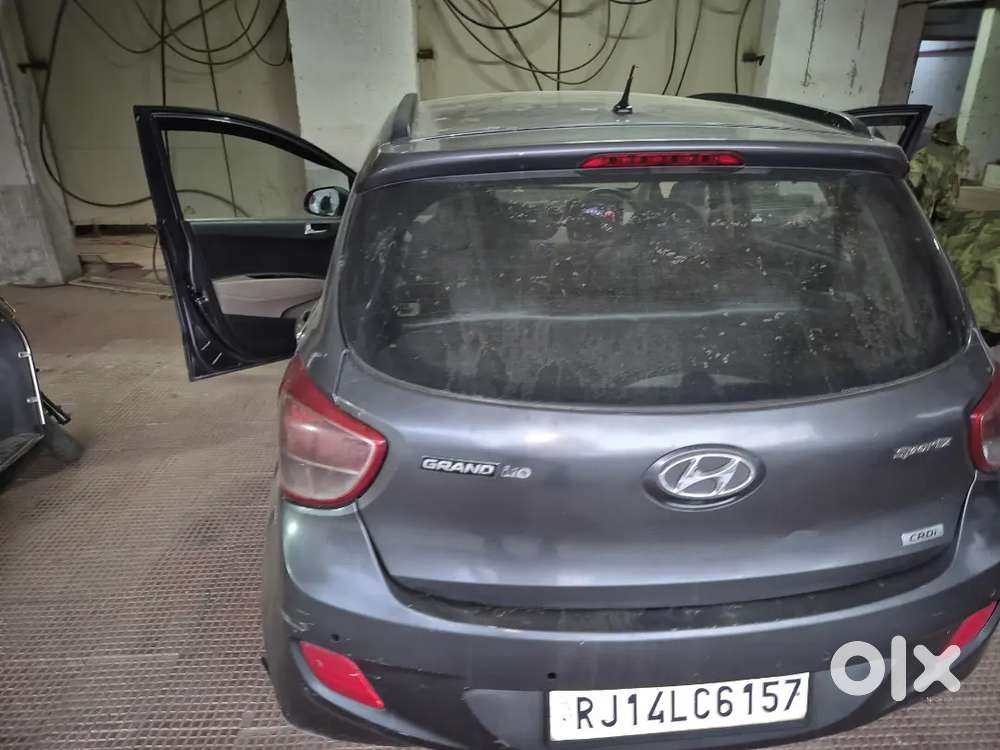 Hyundai Grand I10 2016 Diesel 100000 Km Driven