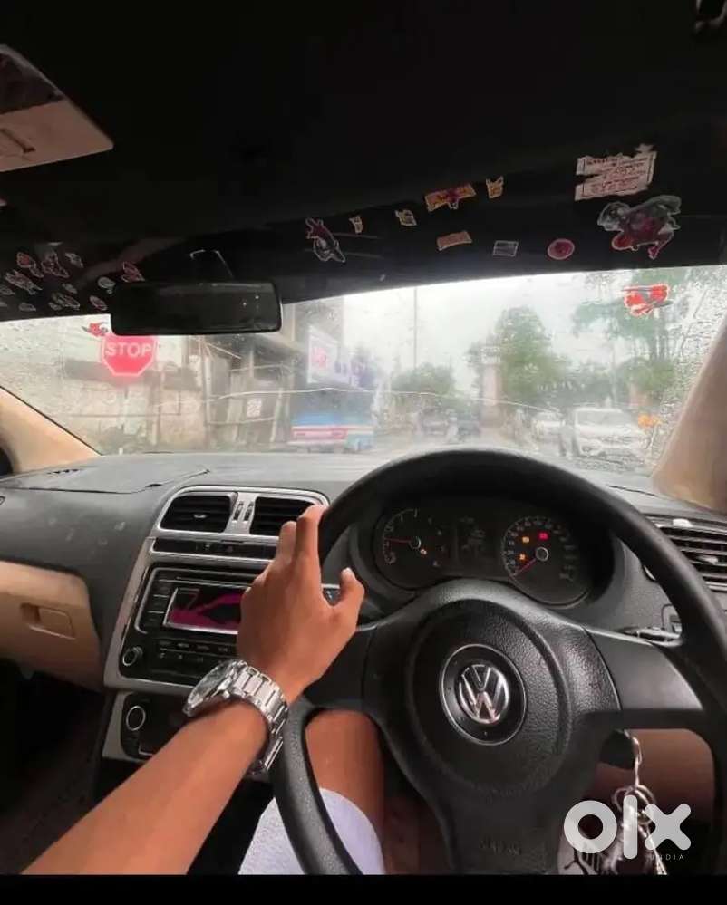 Volkswagen Polo 2015 Petrol 65000 Km Driven