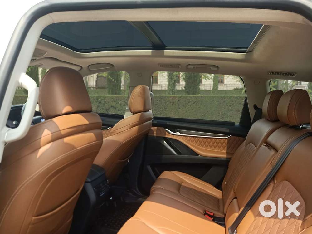Mg Gloster Savvy 7 Seater, 2024, Diesel
