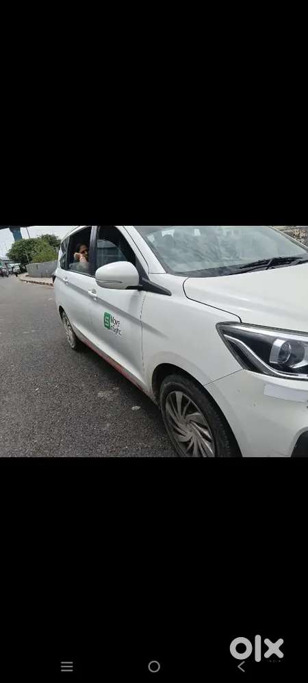 Maruti Suzuki Ertiga Vxi 2025
