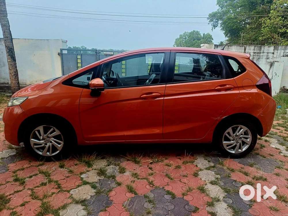 Honda Jazz 2016 Diesel Well Maintained