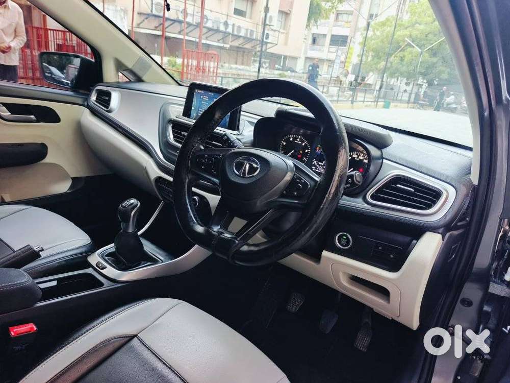 Tata Altroz Xz, 2023, Petrol
