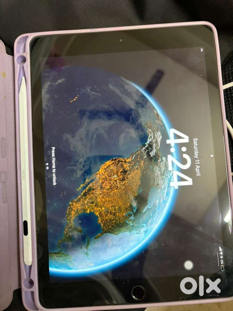 Apple iPad 32 gb Wi-Fi + Cellular -6th Gen Excellent condition