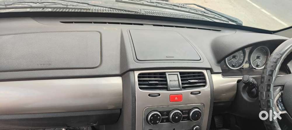 Tata Safari Storme 2018