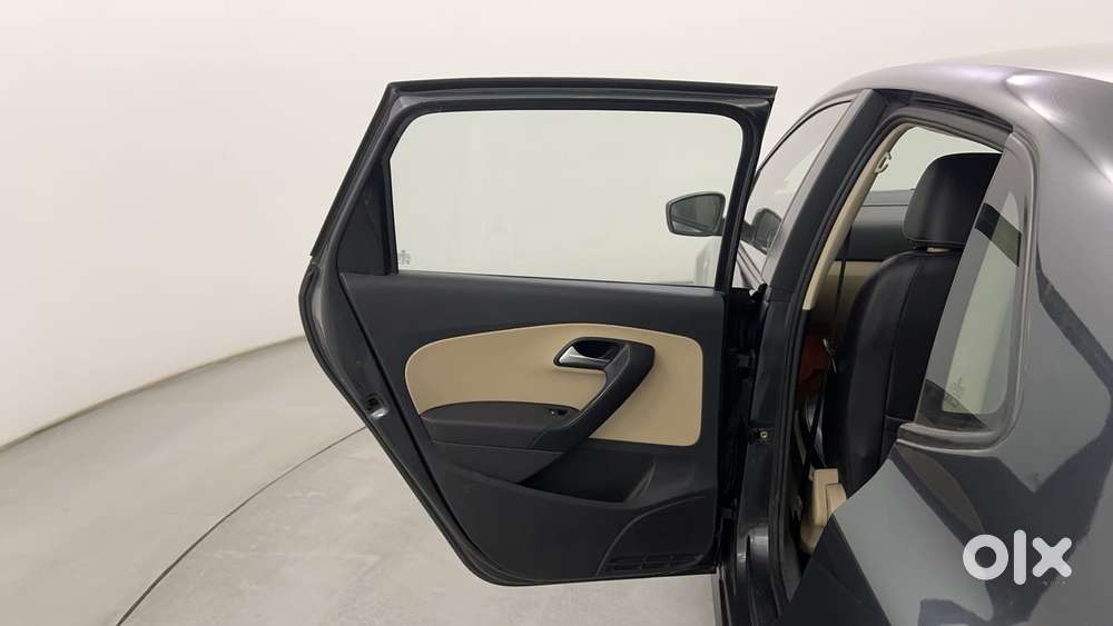 Volkswagen Polo 2009-2013 Petrol Highline 1.2l, 2015, Petrol