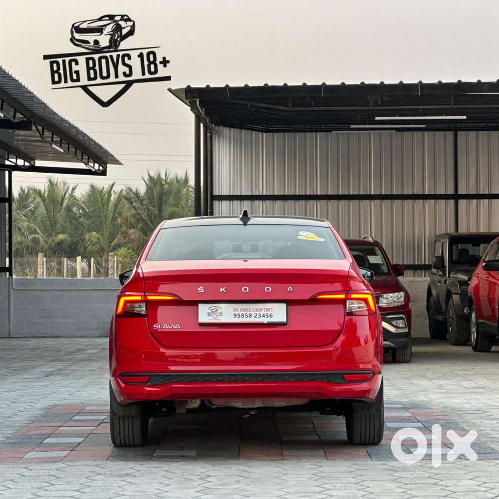 Skoda Slavia Ambition 1.0l Tsi At, 2023, Petrol