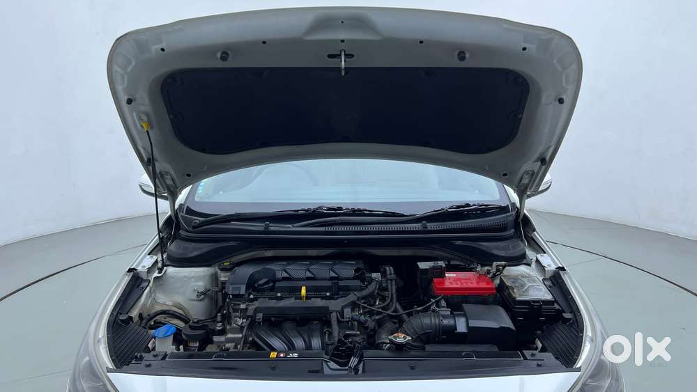 Hyundai Verna 1.5 Sx Ivt, 2022, Petrol
