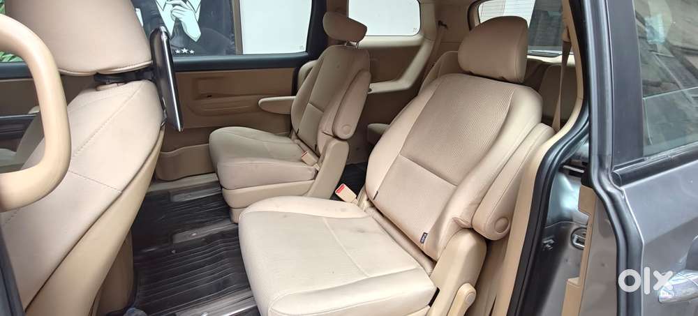 Kia Carnival Premium, 2021, Diesel