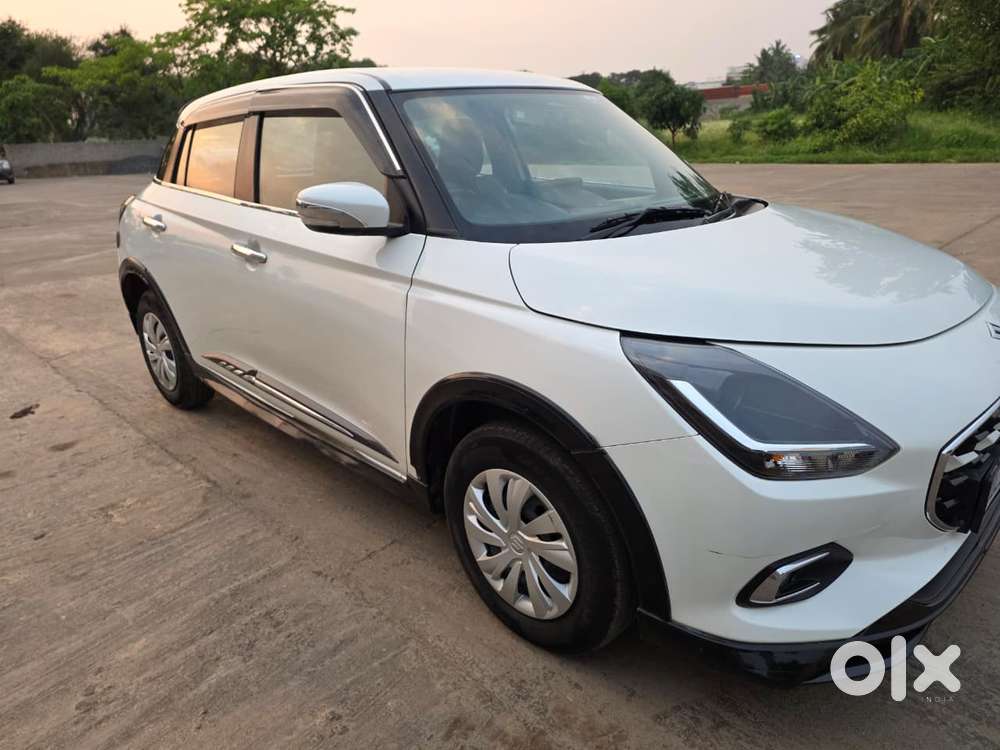 Maruti Suzuki Swift Vxi Optional, 2025, Cng & Hybrids