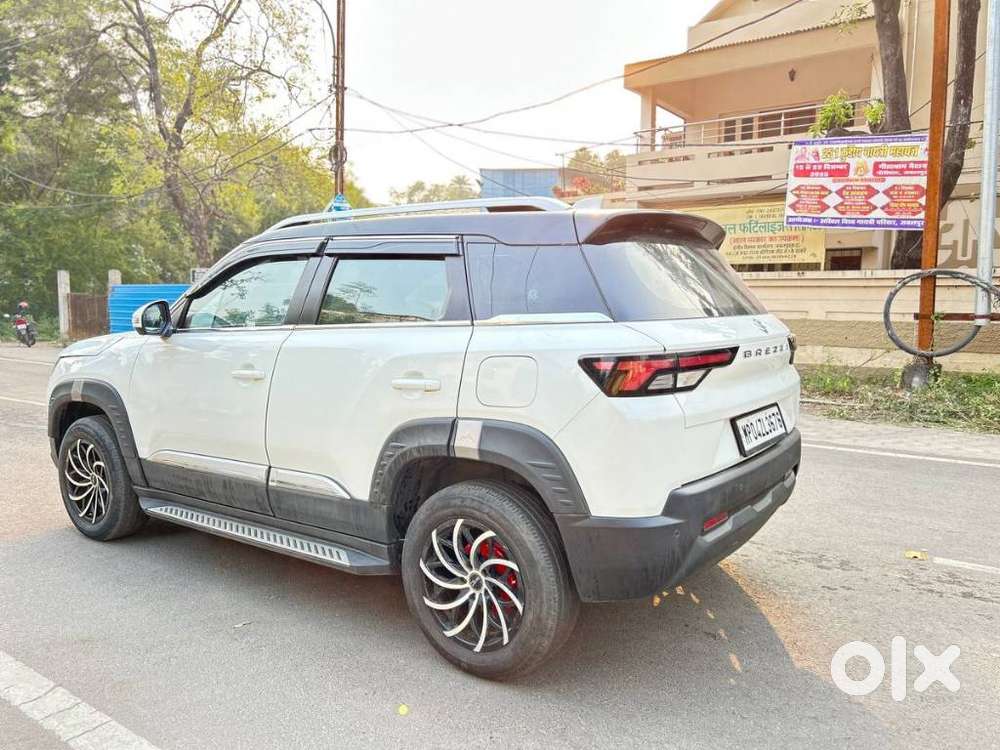 Maruti Suzuki Brezza 1.5 Vxi Smart Hybrid, 2023, Petrol