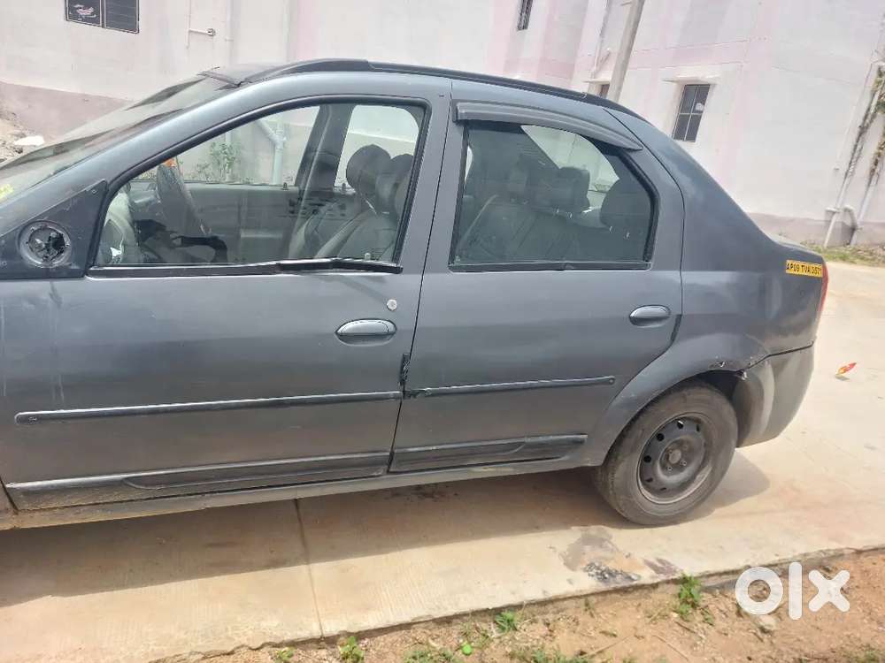 Mahindra E Verito 2013 Diesel Car