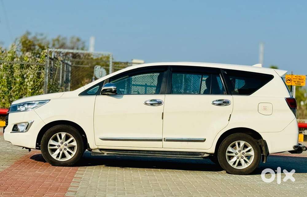 Toyota Innova Crysta [2020-ongoing] 2.4 Gx At 8 Str, 2020, Diesel