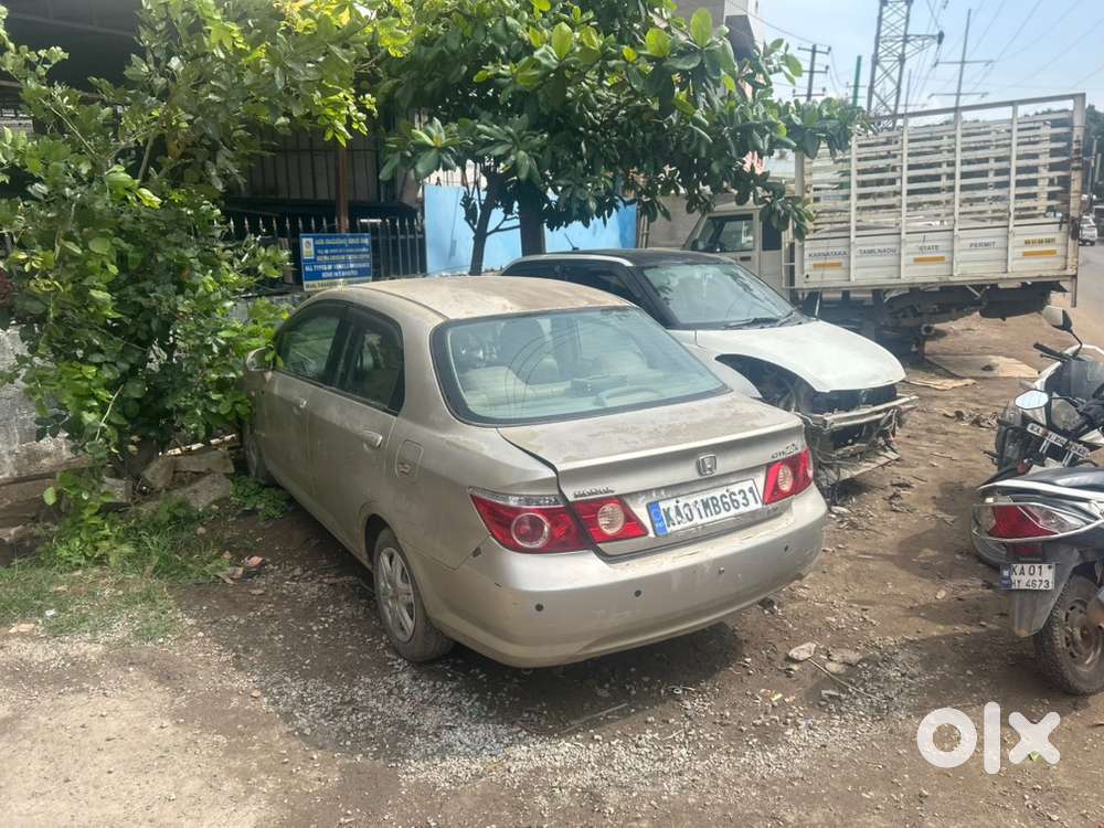 Honda City Zx 2006 Petrol 82000 Km Driven