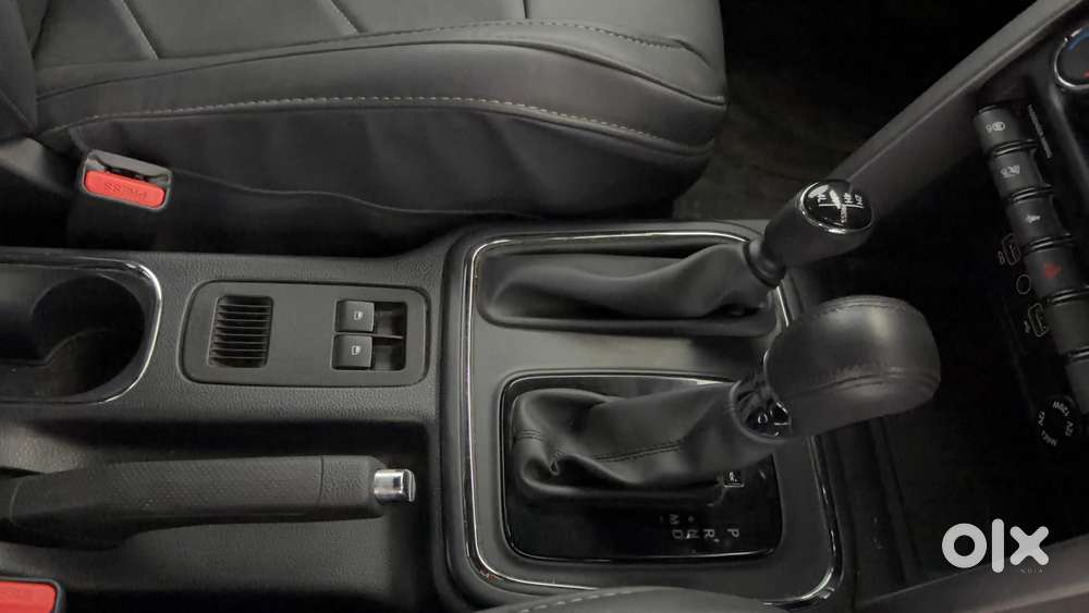 Mahindra Thar Lx 4-str Hard Top At, 2021, Petrol