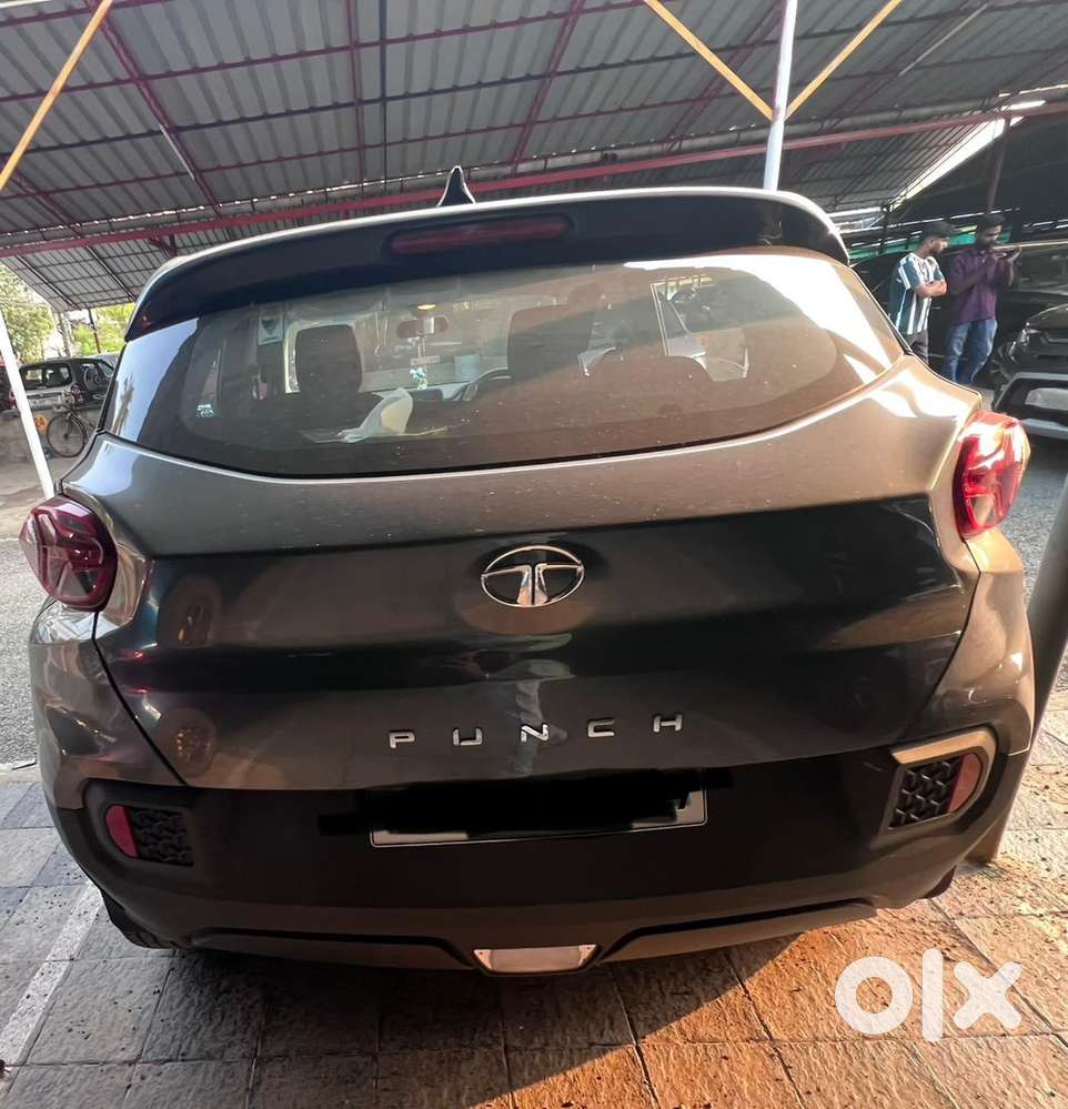 2023 Tata Punch Petrol Manual