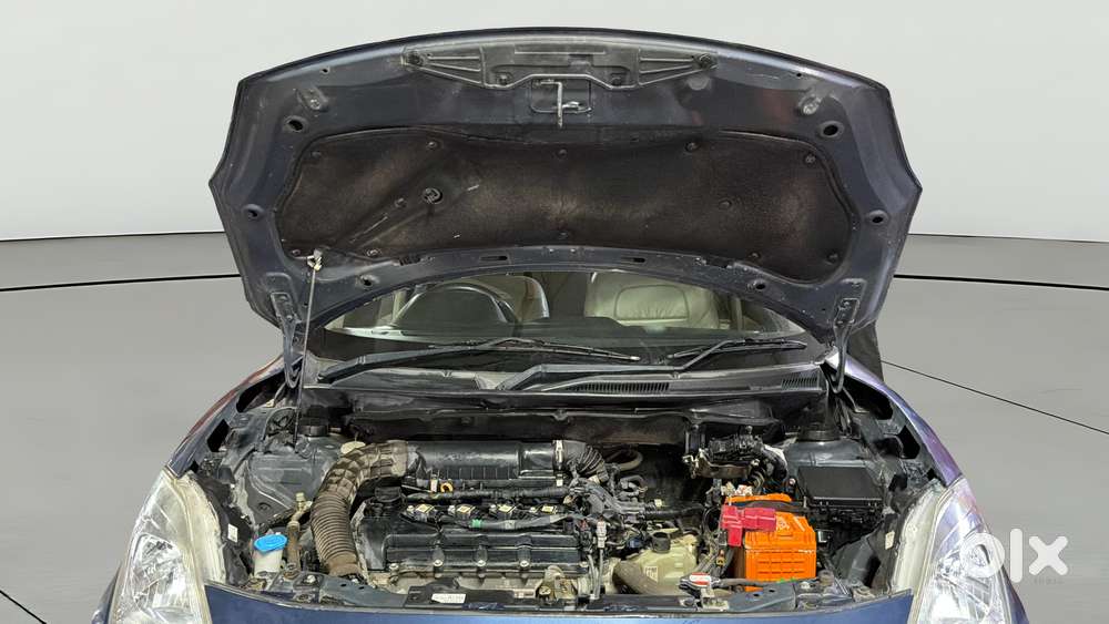 Maruti Suzuki Swift Dzire Amt Vxi, 2018, Petrol